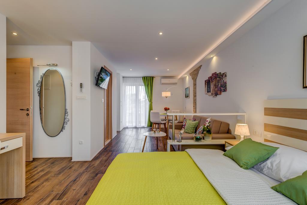 Room&Studio Apartment Just Enjoy Σπλιτ Εξωτερικό φωτογραφία