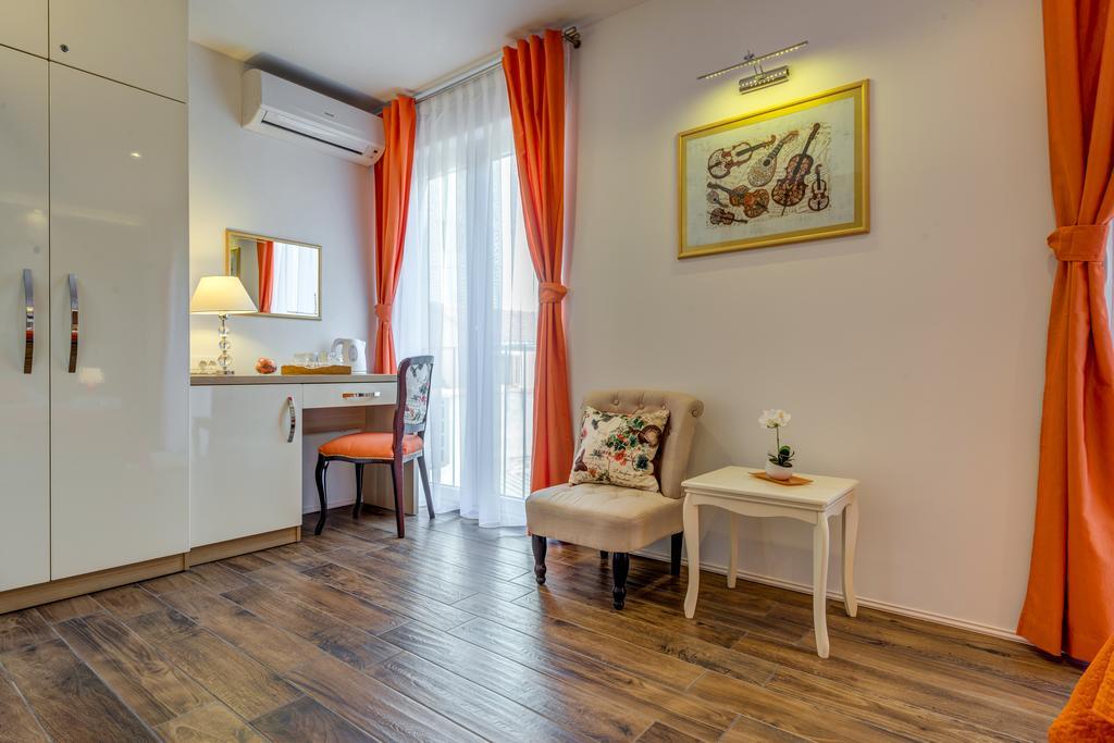 Room&Studio Apartment Just Enjoy Σπλιτ Εξωτερικό φωτογραφία